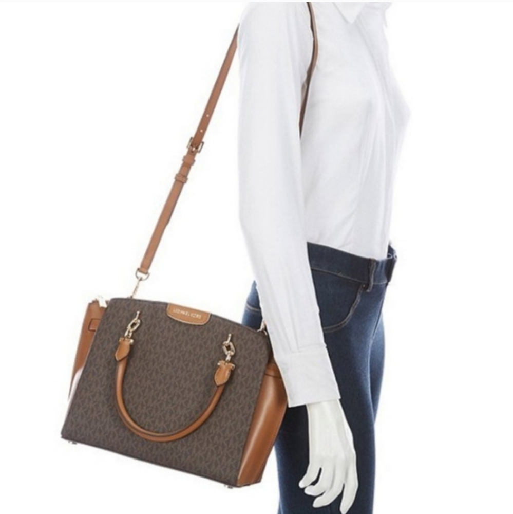 🍒NWT🍒 MK LARGE SIGNATURE LEATHER SATCHEL - Picture 4 of 8